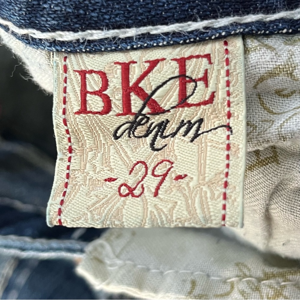 BKE Women’s Reese Capri Distressed Blue Denim Jeans Size 31X18 - Picture 6 of 11